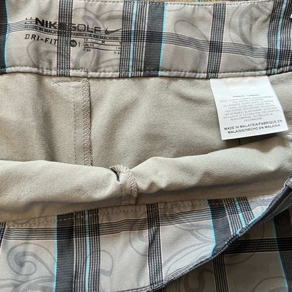 Nike Women’s Dri Fit Golf Skort Size 10 - Picture 3 of 8